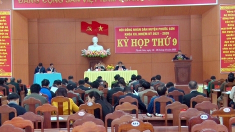 Quảng Nam: Căh dzợ đoọng bhrợ Trưởng Ban Dân tộc HĐND chr’hoong da ding ca coong Phước Sơn