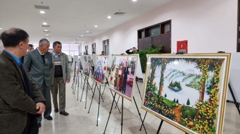 ពត៌មាន ម៉ោង​ ៦