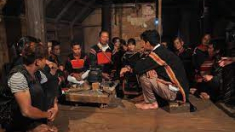 Dŭm klei Khan Êđê