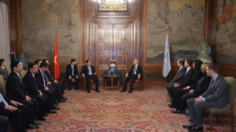 Thủ tướng Cíñ phủ ồng Phạm Minh Chính tìp mat Tổng thư kĭ Anih cah rña trọng tài thường trựk tàm Hà Lan