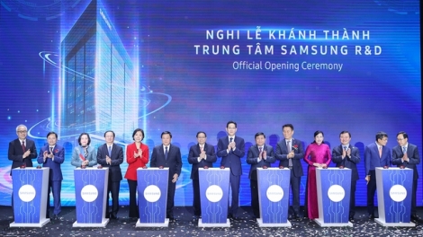 Thủ tướng k’đươi moon Samsung bhrợ t’bhứah bh’rợ k’rong bhrợ, lêy Việt Nam nắc đhị ắt bhrợ chr’nắp, bh’rợ zâp prang đắh pa dưr pa xớc zâp pr’đươi pr’dua  bha lâ