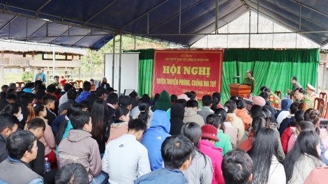 Xay moon cha groong ma túy đoọng ha đhanuôr Tây Giang