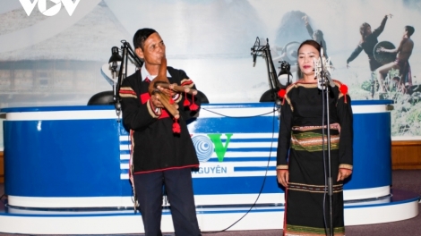 Đối đáp giao duyên