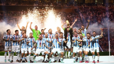 Lionel Messi t’vaih bấc lỷ lục bêl đh’rưah lâng Argentina Vô địch World Cup 2022