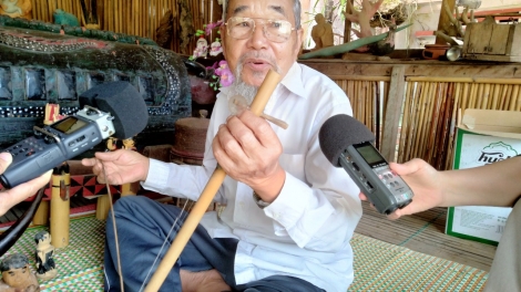 T’coóh vel Y Kông manứih zư pa dưr văn hóa Cơ Tu