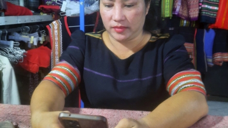 Rơ Mah H’Tuyết-nŭih leo ndơ tanh njuh rnoi Jrai hăn ngai rnơm mạng xã hội