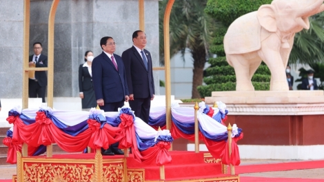 Pôa Phạm Minh Chính, Ngế pro xiâm hnê ngăn tơnêi têa lăm pôu kong têa Lếo