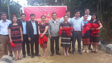 K’bhuh đại biểu Quốc hội tỉnh Quảng Nam cher pr’hêl Tết đhị chr’val LaDê, chr’hoong Nam Giang