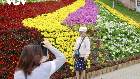     Pâl nđaih ƀon kao ta nkuăl ƀon têh Đà Lạt rbăn kao