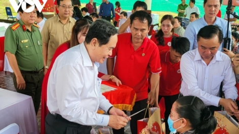 Bấc bh’rợ k’rang Tết đoọng ha đhanuôr đha rựt 