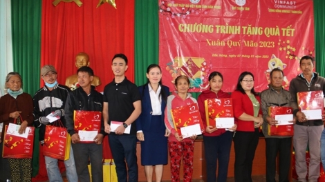 Hên tơdroăng cheăng tŏng kum Têt ăm mơngế kơtiê a Dak Nông