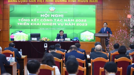 Thủ tướng Phạm Minh Chính năm Hop akŏm Xơkơ̆t tơdrong jang găh Choh pơtăm