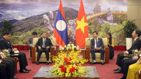 Đà Nẵng gr’hoót  t’bhlâng zooi apêê tỉnh Trung Nam Lào