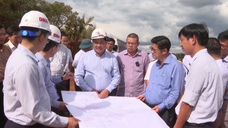 Dŏ tơnap amăng bruă čuk pơkra lŏn, Sang măi Alumin Dak Nông amra pơdơi pơkra gơnam