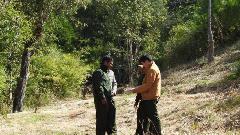 Truh bơyan phang khôt Kon Tum kơtưn ngă hrom pơhlôm apui ƀong glai