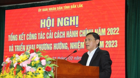 Dăk Lăk: tam gơl wơl sră nggal rơ̆p mŭt lơh ngan ngồn  