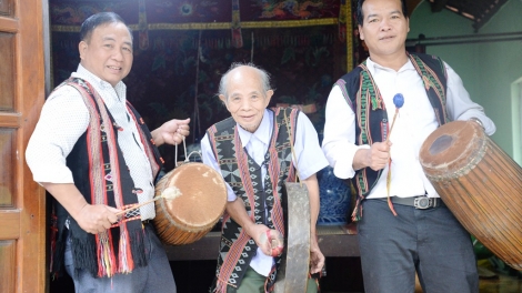 Chr’hoong Nam Đông: Zư lêy văn hoá chiing goong