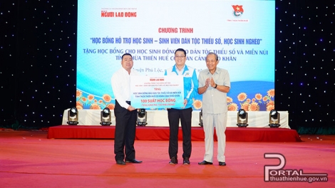 Thừa Thiên Huế: Cher bấc hun pr’hêl chr’năp đoọng ha p’niên lâng đhanuôr lưm tr’mung k’đhap k’ra