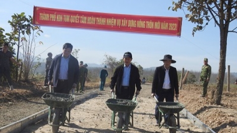 Năm mhe, nsan hao dăng mhe