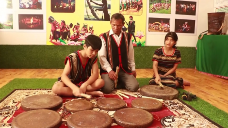 Mât huêng an ăp nău n'gloh nteh ntŭk bri neh têh hvi