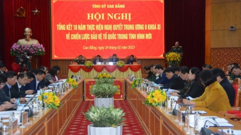 Kruanh ban Nội chính Trung ương râng N'glôch jêh 10 năm tĭng ƀư Nghị quyết Trung ương 8 ta Cao Bằng