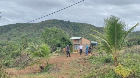 CƯ JÚT-ĐẮK NÔNG: BẤC PR’LOỌNG CHER K’RA BHẦU MÉT VUÔNG K’TIẾC CHR’NĂP ZÊN TỶ ĐOỌNG BHRỢ C’LÂNG P’RANG