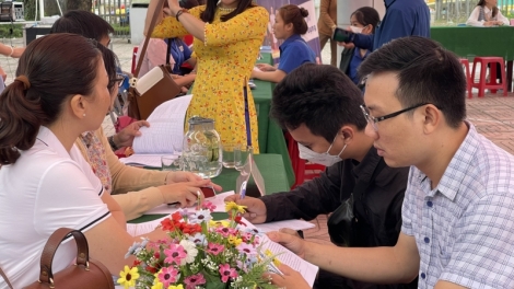 Tơợp c’moo, doanh nghiệp đhị Quảng Ngãi năc t’pâh lâh 10.000 ma nuyh pa bhrợ