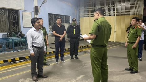 Khởi tố vụ án, coóp crol muy bơr cán bộ Trung tâm đăng kiểm Đà Nẵng