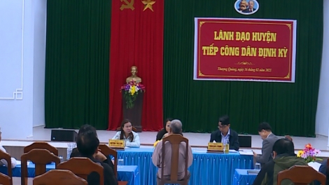 Bh’cộ chr’hoong Nam Đông lưm đhanuôr đhị chr’val Thượng Quảng