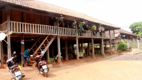 Ƀon ơm yau rnoi Nùng An tâm nkuăl yôk prêh