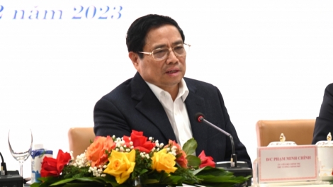 Thủ tướng pâh hội nghị bhrợ pa dưr bh’rợ tr’nêng, đươi dua coh cr’loọng k’tiêc lâng bhrợ t’bhưah thị trường ooy k’tiêc k’ruung n’lơơng c’moo 2023