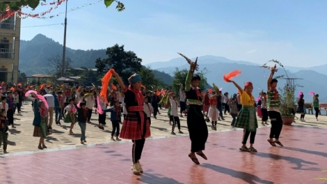 Yên Báo k’nặ muy pâng nhiệm kỳ pa dưr râu bhui har âng đhanuôr