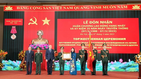 Phó Củ tịc lơgar mò Võ Thị Ánh Xuân tus bal dơ̆ tơnkah kir sơn rai 35 nam Ngai bơhiàn Anih tờm Nhiệt đới Việt Nam mờ Nga 