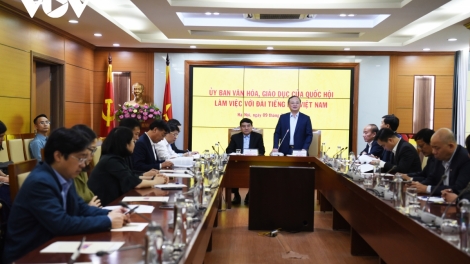 Uỷ ban văn hoá ntĭm nti bah Quốc hội pah kan đah VOV