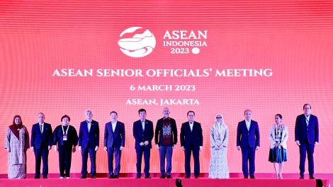 Hneăng hôp mâu kăn xiâm (SOM) ASEAN