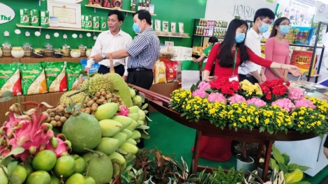 PAGLAONG ANGAN KAYA PANDAP BHUM TANERAN KRAONG CỬU LONG