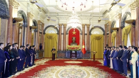 Khua lăn čar Võ VănThưởng bi tuôm hŏng knuă druh adŭ bruă khua lăn čar 