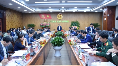 Khua dêh čar ơi Phạm Minh Chính ngă bruă hăng khua mua tơring čar Hải Dương