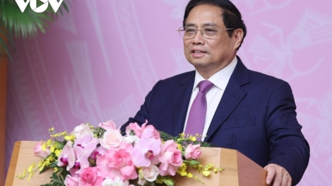 Thủ tướng Chính phủ Phạm Minh Chính tr’lum mặt lâng apêê pân đil t’cooh xa nay, k’đhơợng lêy pazêng cơ quan Trung ương lâng pa đớp đoọng ch’ner Kovalevskaia 