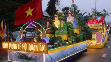 Đà Nẵng: Tơợp bhrợ bhiệc bhan Quan Thế Âm