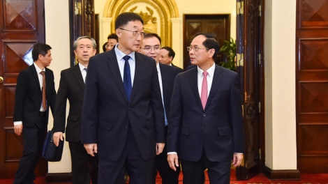 Pôa Bùi Thanh Sơn, Ngế xiâm tơpui kâ tơdah Kăn pơkuâ hnê ngăn Đảng Quảng Tây, Sinuâ