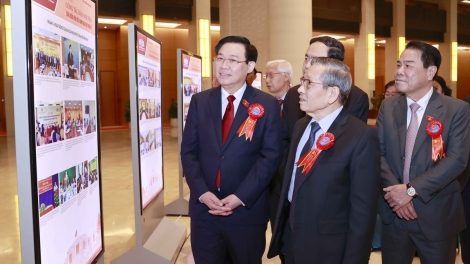 Bh’rợ dân nguyện bơơn đhanuôr prang k’tiếc k’ruung ting hơnh déh, tin đươi