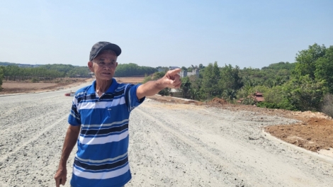 Mưy t’coóh cóh Bình Phước đoọng k’tiếc chr’nắp 20 tỷ đồng bhrợ c’lâng