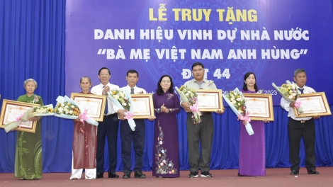 BRUK POK ANGAN AMAIK VIỆT NAM ANH HÙNG KA 8 AMAIK VIỆT NAM ANH HÙNG PALĂNG LAHIK BLOH