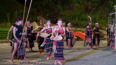 Bhiêc bhan hân noo ha pruôt Cổng Trời Đông Giang, Quảng Nam