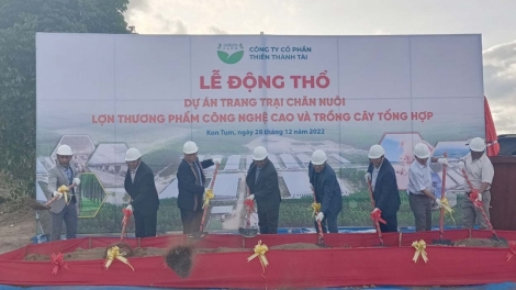 Kon Tum: Nau ueh tâm nau rgum ntuh kơl jêh 2 năm ƀư nau ntrŭnh Đại hội XVI Đảng bộ n’gor