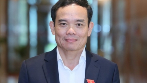 Phŏ Thủ tướng teh đak bơ̆n Trần Lưu Quang năm tơmang teh đak Tây Ban Nha 