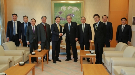 Groi Thủ tướng Trần Hồng Hà mâp đah âk kruanh rđău kan Nhật Bản