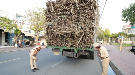  Mđĭ bruă ktuê dlăng hnơ̆ng êdeh dưi mdiăng