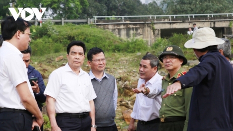 Quảng Nam pa đhêy 2 dự án bhrợ têng khoáng sản